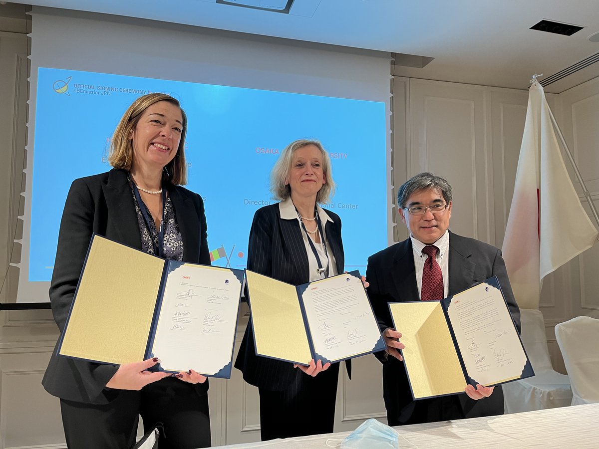EphecHE's tweet photo. 🇯🇵🇧🇪 Belgian Business Mission in Japan #BemissionJPN: EPHEC signed a new partnership with Osaka Gakuin University! 

#japan #japon #internationalisation #universitycollege #studentexchange #osaka https://t.co/Kgy4hdFDnX