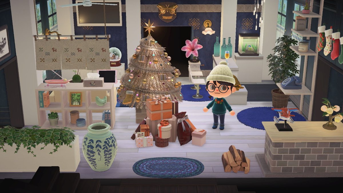 PurpleSobralia's tweet photo. Petite déco de Noël! #AnimalCrossing #ACNH #NintendoSwitch https://t.co/yg5TkRZv8l