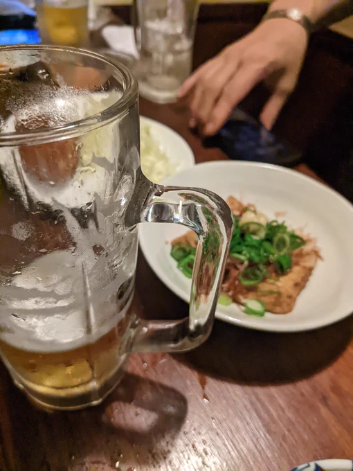サイバーボッツのブロディア作った大先輩とサクラ大戦作った方(弊社の人)と飲んでます。最近すぐ醉う。 