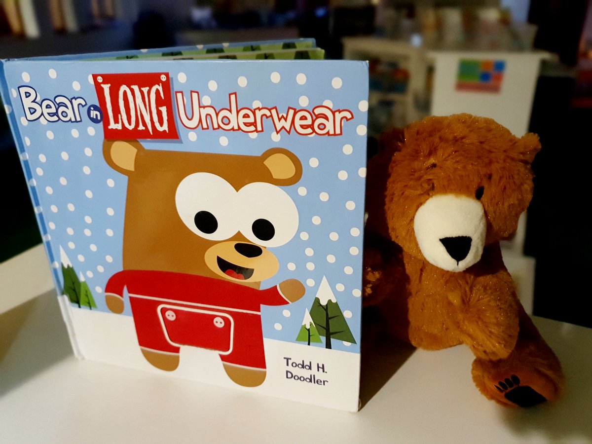 Winter whites, glowing lights & colorful #picturebooks for holiday reading fun in our @IntlSchAmst EC Library! Great atmosphere for our youngest readers. Bears feature prominently, of course!

#ISAreads #ISABears @edulacey #inTLchat @NathalieMorEC @kirsteinhelle