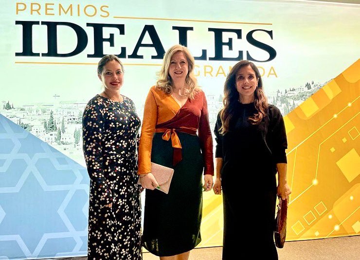 bsagustino's tweet photo. Premios #IDEALES2022
Enhorabuena a los premiados: @TSystems_Iberia @PilarArandaUGR @PatriGuerreroGR #PabloPin #AsociaciónSlavaUkraini https://t.co/HOHnpK02qa