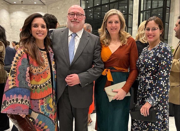 bsagustino's tweet photo. Premios #IDEALES2022
Enhorabuena a los premiados: @TSystems_Iberia @PilarArandaUGR @PatriGuerreroGR #PabloPin #AsociaciónSlavaUkraini https://t.co/HOHnpK02qa