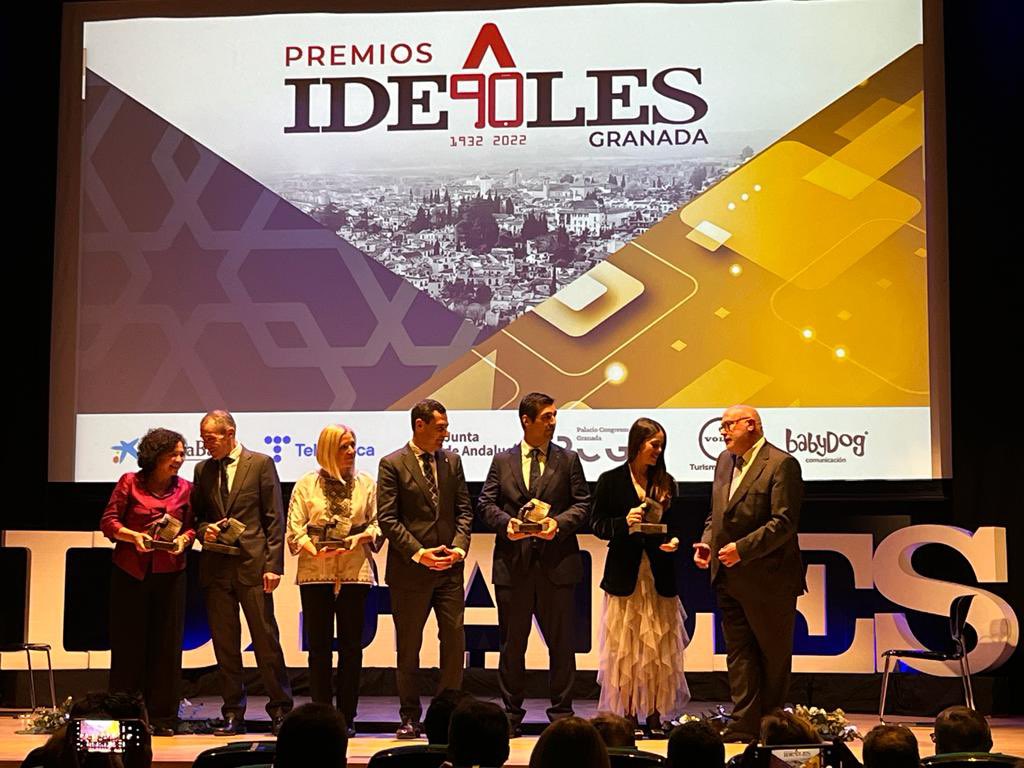 bsagustino's tweet photo. Premios #IDEALES2022
Enhorabuena a los premiados: @TSystems_Iberia @PilarArandaUGR @PatriGuerreroGR #PabloPin #AsociaciónSlavaUkraini https://t.co/HOHnpK02qa