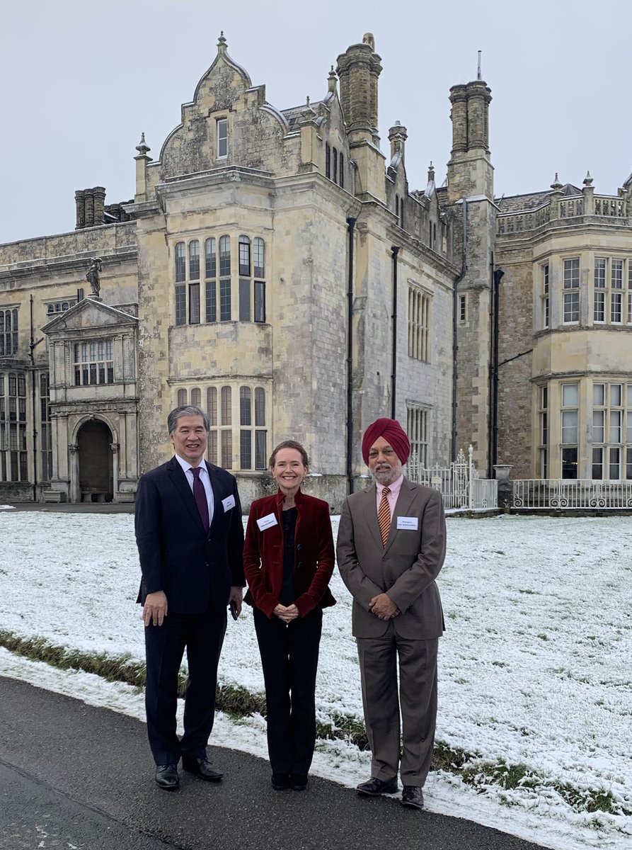 APLN at Wilton Park discussing the challenges facing the NPT. Freezing weather, hot topics <a href="/APLNofficial/">Asia-Pacific Leadership Network</a> <a href="/nobu_akiyama/">nobu akiyama</a> <a href="/wpssidhu/">WPS</a>