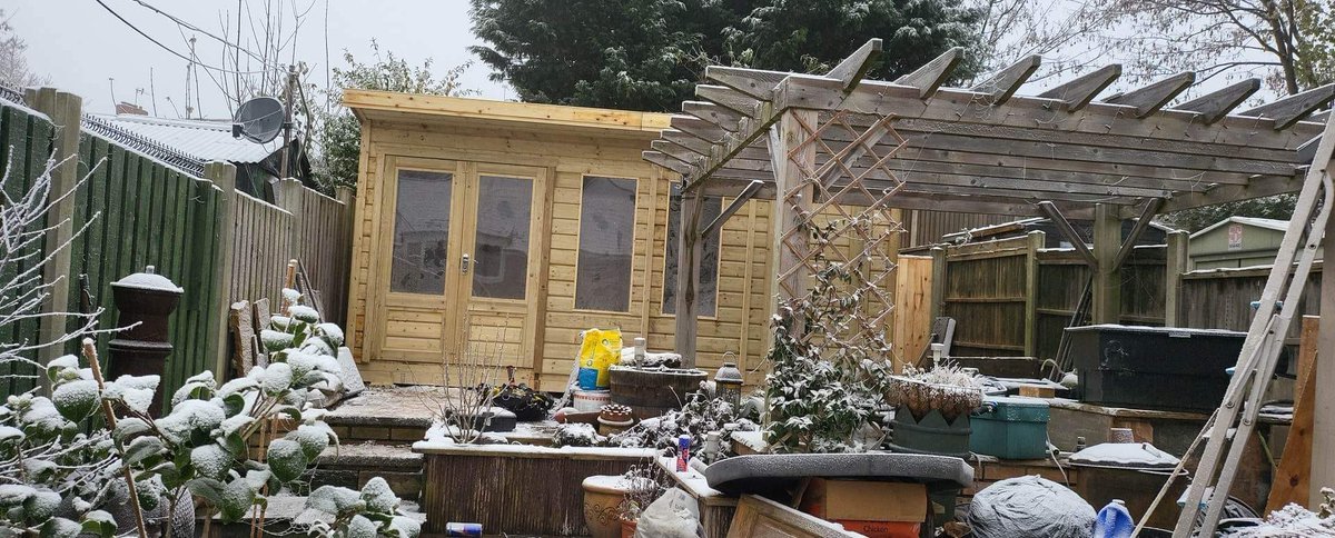 MCD_HomeGarden's tweet photo. It may be a little chilly outside! 

But our team of fitters are still working super hard to install our sheds this morning! https://t.co/D577czDOow