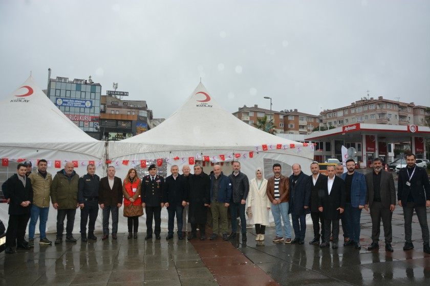 “Senin 15 Dakikan Başkasının Bir Ömrü Olsun”

Çekmeköy’de Gerçekleşen “Gönüllü Kan Bağışı” Seferberliğine Yoğun İlgi

cekmekoy.gov.tr/senin-15-dakik…

<a href="/AliYerlikaya/">Ali Yerlikaya</a> <a href="/TC_istanbul/">TC İstanbul Valiliği</a>