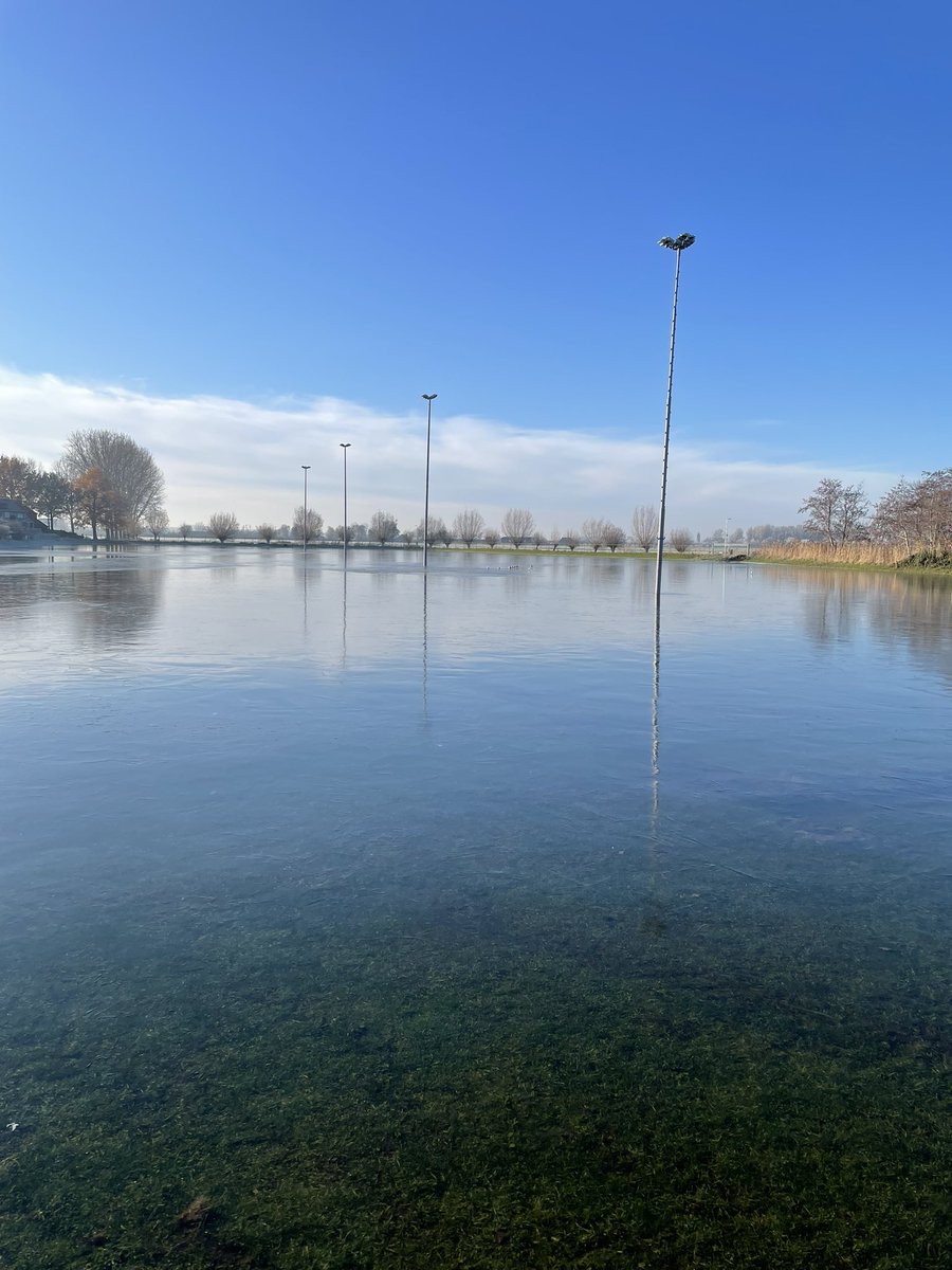 Vanavond op <a href="/rtvfocuszwolle/">RTV Focus Zwolle</a> stand van zaken ijsdikte vanmorgen op ijsbaan en verwachting. Ziggo kanaal 44, KPN kanaal 1396.