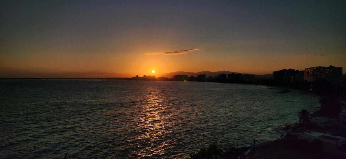 Andres Güivas (@andydread) on Twitter photo Buen día Boricua! Así se asoma el sol en #PuertoRico 🇵🇷✌🏽#amanecer en la #IslaDelEncanto 😎🌴 <a href="/adamonzon/">Ada Monzón</a> <a href="/carlosomartv/">Carlos Omar</a> <a href="/DeborahTiempo/">Deborah Martorell</a> <a href="/CycloforumsPR/">CycloforumsPR</a> Buen día Boricua! Así se asoma el sol en #PuertoRico 🇵🇷✌🏽#amanecer en la #IslaDelEncanto 😎🌴 <a href="/adamonzon/">Ada Monzón</a> <a href="/carlosomartv/">Carlos Omar</a> <a href="/DeborahTiempo/">Deborah Martorell</a> <a href="/CycloforumsPR/">CycloforumsPR</a>