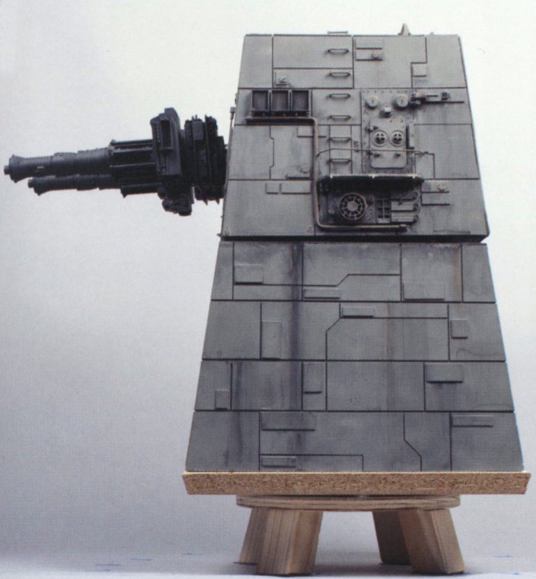 DesigningFilm's tweet photo. Death Star Turbolaser miniature by the original @ILMVFX model shop for Star Wars (1977). #VFX https://t.co/gkGUyvDPfW