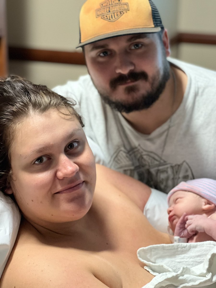FenskeMatt's tweet photo. Our little girl was born 9-15-22 at 1:25 on weighting 7 pounds 9.4 Oz https://t.co/UvzAVjFMVF