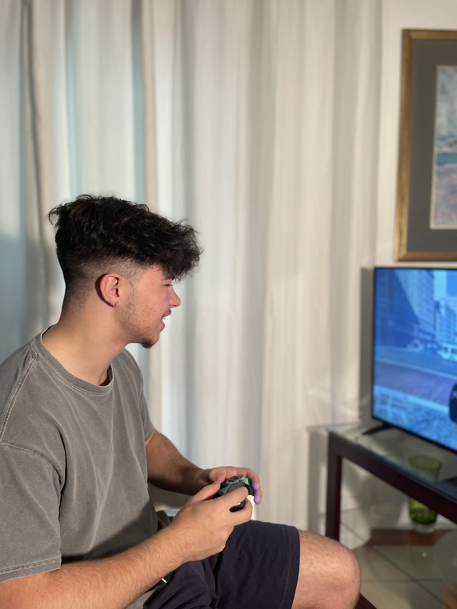 Luca_Rakic's tweet photo. Festive season is right around the corner and I am going to be enjoying those Christmas specials with @lgsouthafrica.
Check out my bio for the amazing TV Specials LG are offering!
#LGOLED
#LGLifeisgood
#OLED
#Gaming https://t.co/2Cp2ktDfdw
