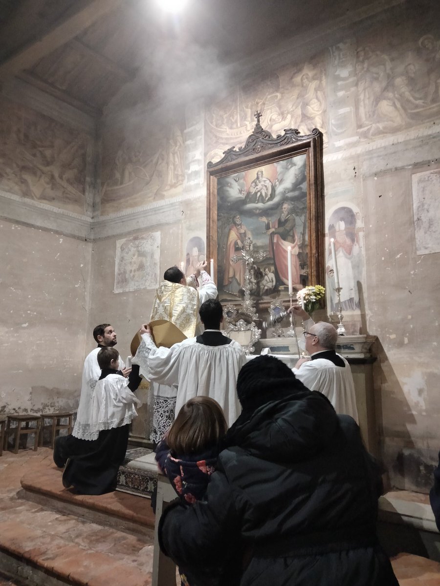 Uno scatto dal nuovo centro di Messa, Cappella dei Santi Pietro e Paolo, Bagnarola di Budrio (BO) 
maps.app.goo.gl/37puW5ioCnVRsU…
S.Messa tutte le domeniche e feste di precetto, alle ore 10,30. Il sacerdote è disponibile per le confessioni, prima della Messa, dalle 9,45.

Deo gratias!