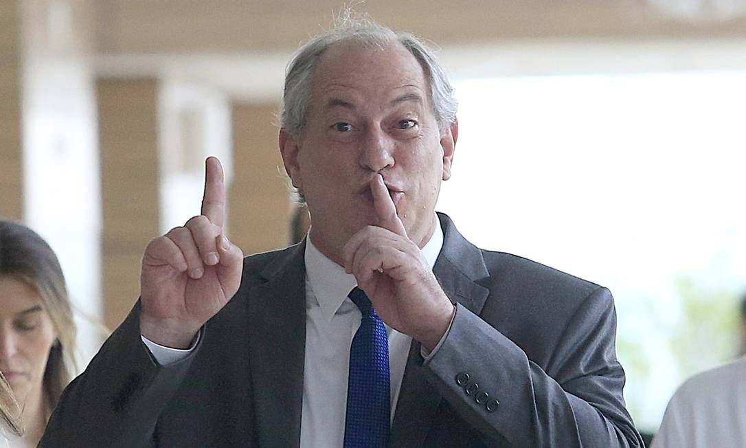 oswaldtoshiro's tweet image. Eu acho que Ciro Gomes está mais do que certo em ficar na sua, em não se envolver com a insanidade ideológica que ocorre no país. Ninguém avisou mais do que ele sobre o que aconteceria caso Lula e o PT vencessem as eleições. Para quem tem alguma dúvida, dê um Google...+