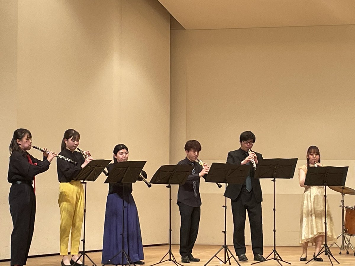 ShintaroOgawa's tweet photo. 愛知県立芸術大学オーボエ専攻の演奏会終演。
やはり期待を裏切らない出来栄えでした。素晴らしかったです。
アンコールは撮影可とのことでしたので、勇姿をば。
#FestediOboe https://t.co/qpxkCOOyER