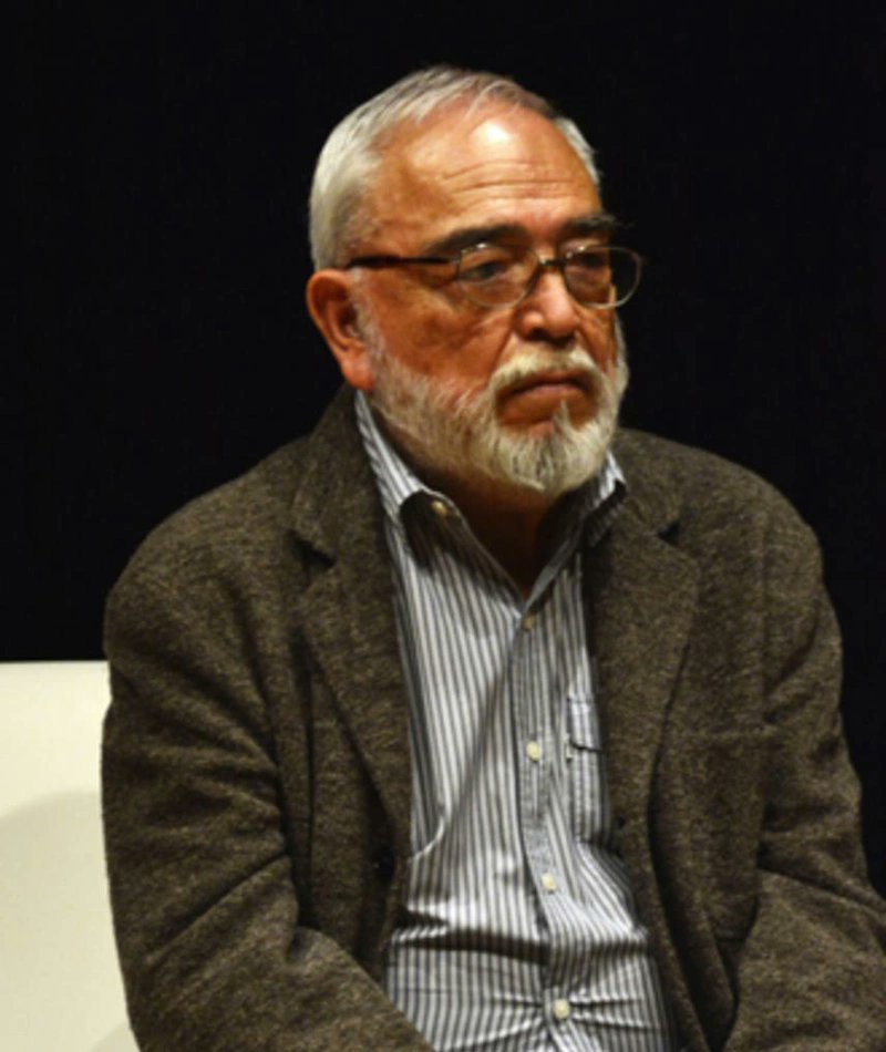 cultura_mx's tweet image. La Secretaría de Cultura lamenta el fallecimiento del arquitecto, escenógrafo, iluminador y académico Alejandro Luna, creador escénico imprescindible en la historia del teatro en México. Fue galardonado con la Medalla Bellas Artes 2016 y Premio Nacional de Ciencias y Artes 2001.