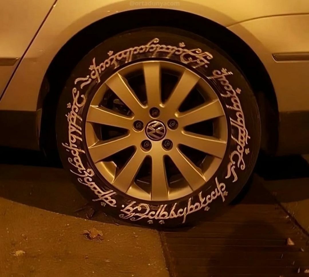 mellon_heads's tweet image. Why didn't they just drive the Ring to Mordor?