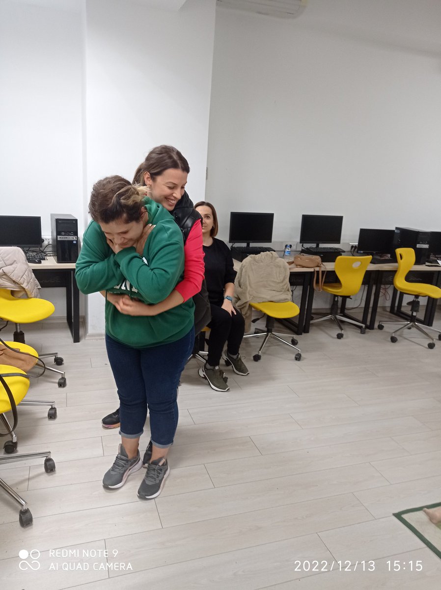 Temel Eğitimde 10 Bin Okul kapsamında öğretmen ilkyardım eğitimlerimiz.