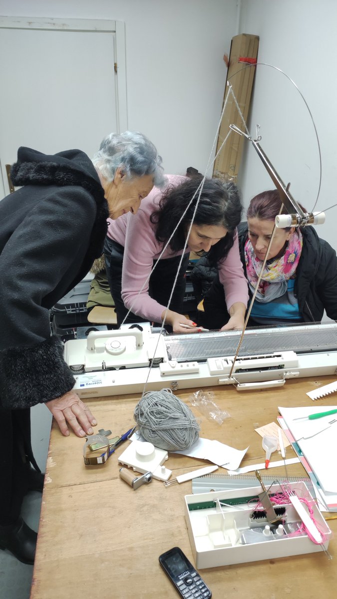 AdrionWool's tweet photo. Two workshops on new #wool processing equipment were organized on 07-08/12/22 by Municipality of Žabljak.Trainings was lead by Sabaheta Novalić,Azema Novalić and Slavica Kovačević,artisans with great experience from NGO Vrijedne ruke. #adrioninterreg #woolwelike https://t.co/W25sxujIUR