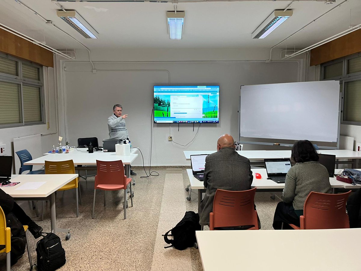 Leonardo Da Vinci AB tweet media