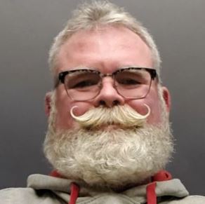 We’re thrilled to announce the Grand Prize winner of our first ever #ChairmanoftheBeardContest!

Thanks to all who participated - y’all look great! Be sure to keep a lookout for more fun contests to come.

#TheArtofShaving #beard #bearded #beardedmen #beardcare #beardstyle