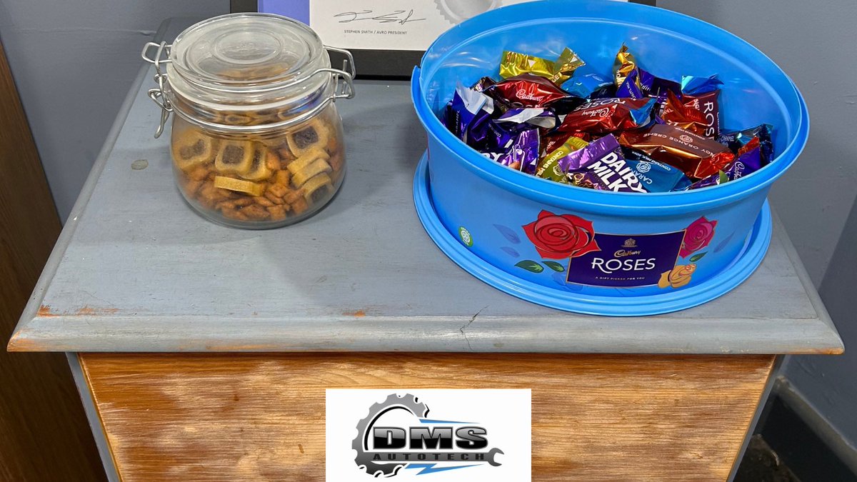 DmsAutotech's tweet image. Treats for our customers &amp;amp; their four legged friends in our warm &amp;amp; welcoming reception.#dmsautotech #churchlawton #garage
🏠DMS Autotech
      Knutsford Road
      Church Lawton
      Stoke-on-Trent
      ST7 3EQ
☎️01270 748730
🧑‍💻dmsautotech.com
📧Dmsautotechltd@gmail.com