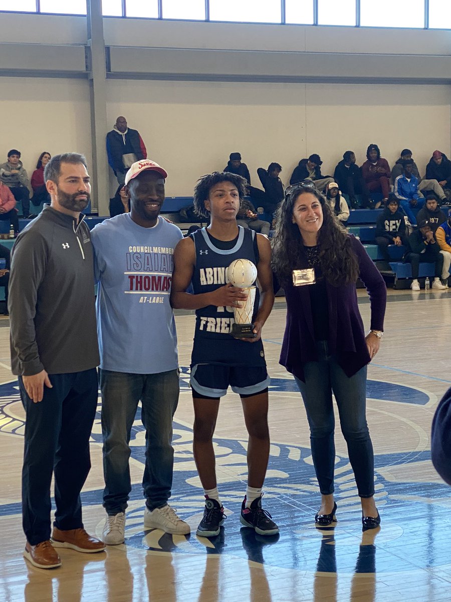 AFSBBasketball's tweet photo. After opening up last week with a tough loss to La Salle. AFS Boy’s Basketball team finished 1-1 over the weekend at @ the CM Thomas Showcase. Huge performances by jr guards @JaredShanken and @kaydinford as they earned MVP and Co-MVP awards over the weekend. #GoRoos 🤍💙🦘 https://t.co/RRKRrFdFax