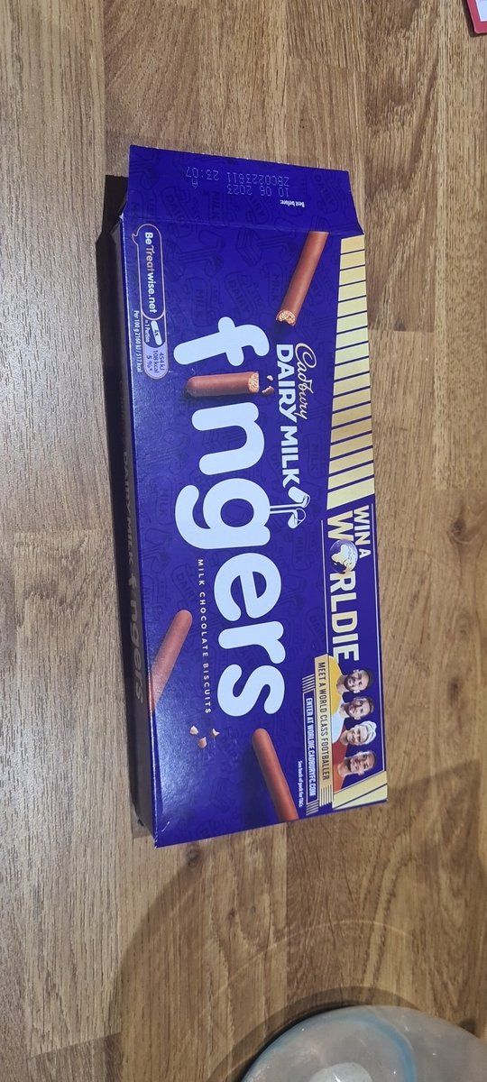 farmboybergs's tweet photo. @PonthirCiW a thank you for the reverse advent treat....totally unexpected...they didn't last long!! https://t.co/utUrkat5gu