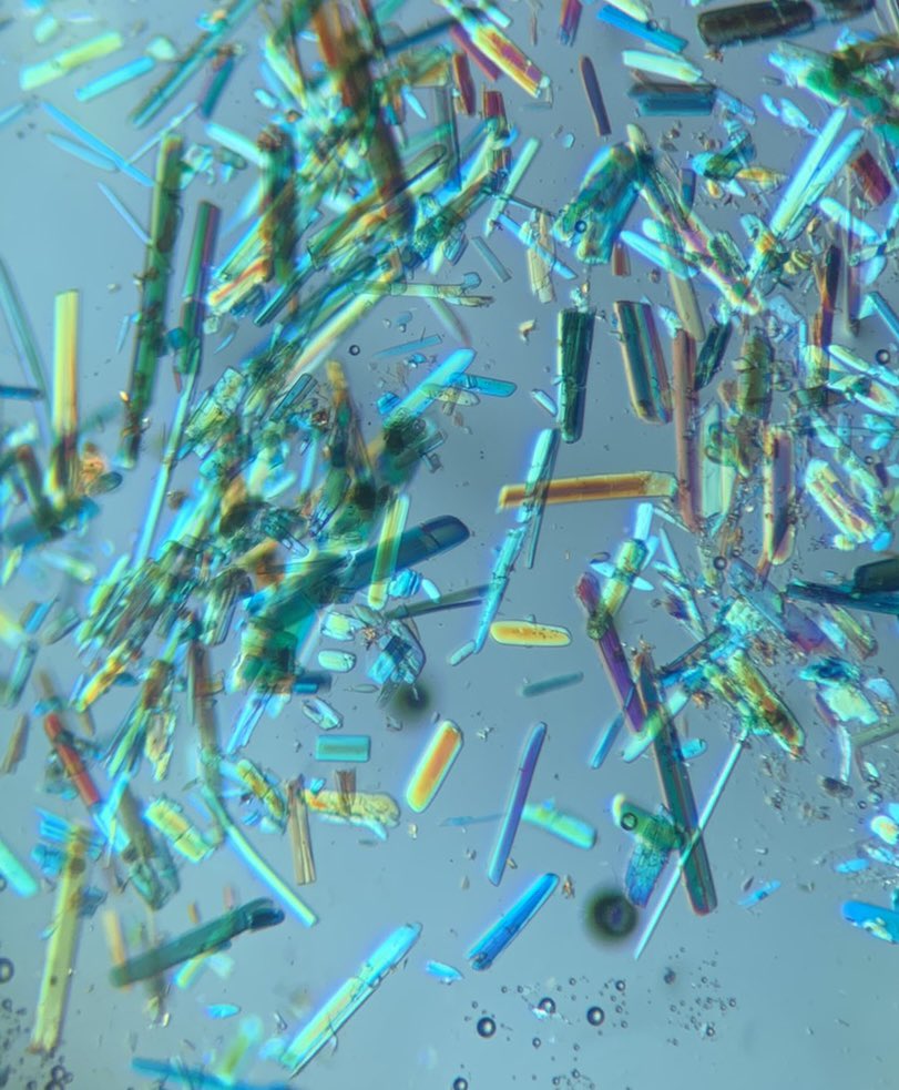 Beautiful polychromatism of my new uranium complex 🤩 #uranium #RealTimeChem #fblockrocks  #crystals #chemistry