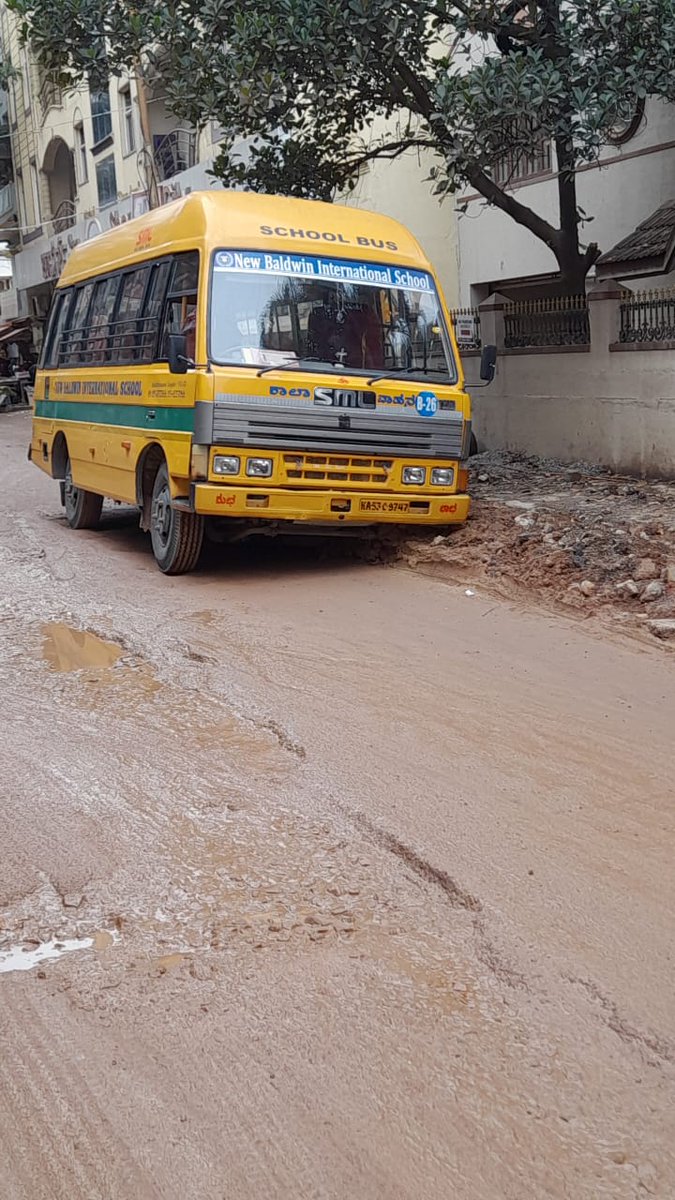 _S_antosh_'s tweet photo. Condition of the 1st MAIN Road, Pailayout,#Mahadevpura #Bangalore since last 2 weeks. Everyday either school bus or some truck or vehicle get stuck and block the movement of complete layout.whole area is dug up since 9month and no civic authority is accountable any help #BBMP ? https://t.co/5U74L7x0QW