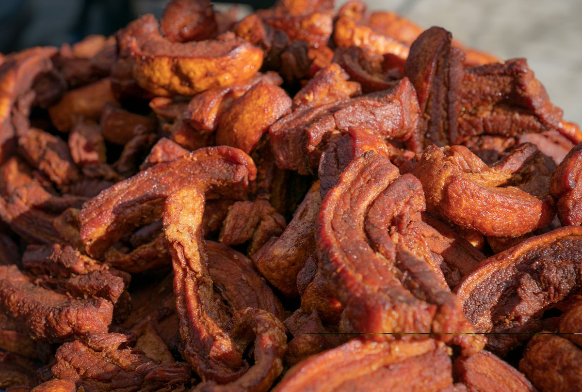 cesarischafa's tweet image. Gave our Top San Jose restaurants guide a nice refresh. Among the new spots you'll find crisp Detroit-style pizza, Sinaloa-style mariscos, tlayudas and the most crackly, thick chicharrones in all the land. Check it sfchronicle.com/projects/best-…