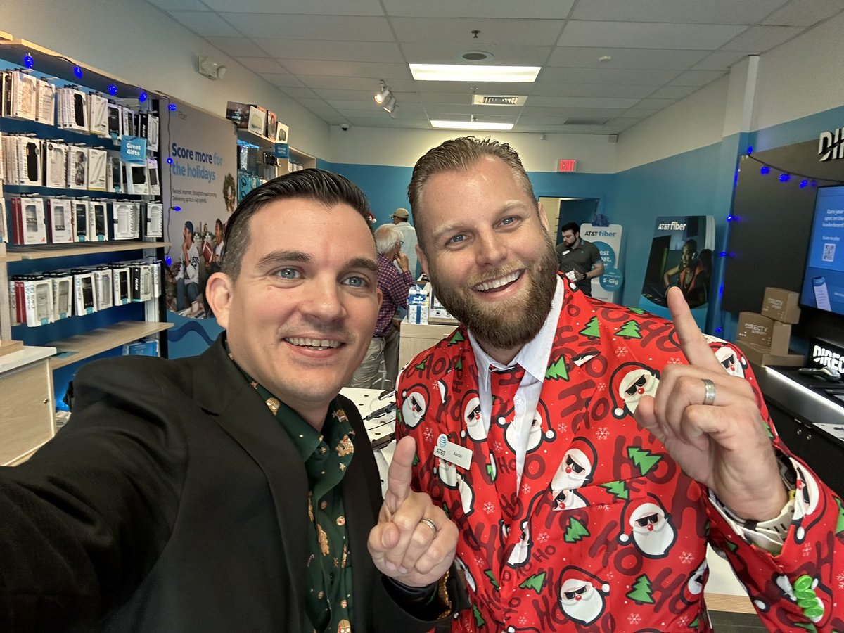 Great visit with <a href="/NiswanderAaron/">@NiswanderAaron</a> we are spreading holiday cheer with our holiday attire and big smiles! <a href="/jemeFL/">John Meyers</a> <a href="/PrimeComms/">Prime</a> <a href="/jrluna11/">JR Luna</a>