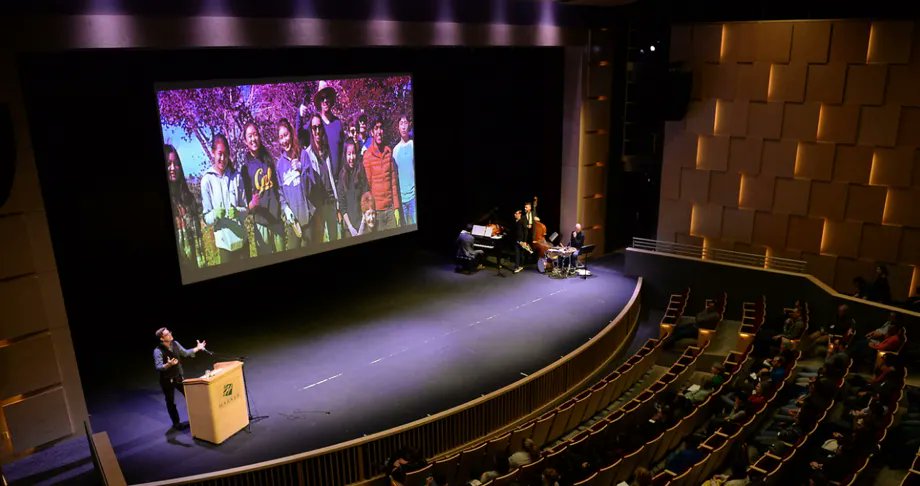 Nothing worse than fighting for change for decades only to see things get worse. When that happened to Jeff Biggers, he knew he had to try something radical. And it worked. Find out how he's building community buy-in for climate action in my latest story. buff.ly/3VX25gE