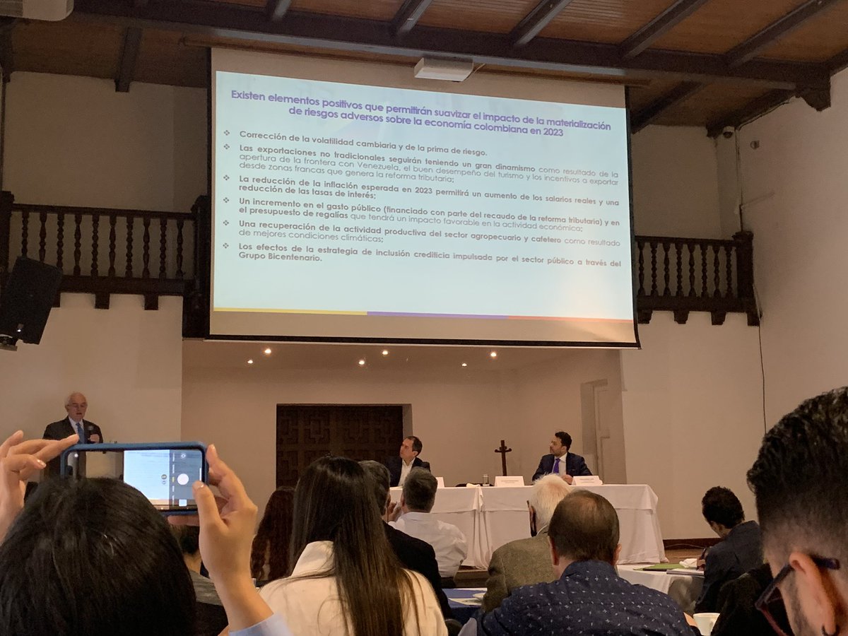 cgota18's tweet image. Gracias a #ForoIN del @INTERGREMIALant conversamos esta mañana con el Ministro de Hacienda @JoseA_Ocampo , quien recalca que a pesar de la coyuntura internacional, es optimista para 2023 que Colombia puede cerrar con un crecimiento del 2% y una inflación del 7%