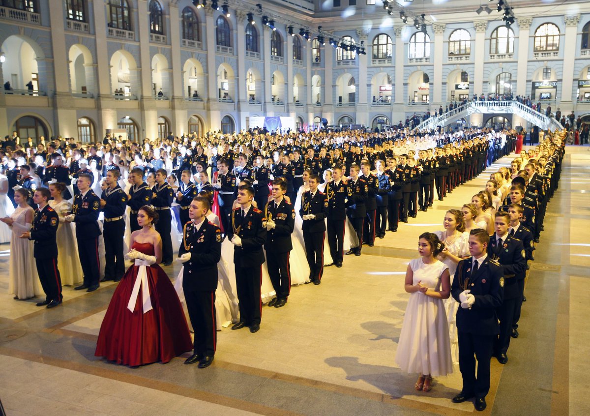 MichealHagos's tweet photo. Right now,100ds of young 🇷🇺 cadets put on a display of glitz &amp; glamour 4 Z Int. Charity Cadet Ball performs in Moscow, dressed 2 impress in their best finery&amp;girls swapped z parade ground for z ballroom as they turned out in a rainbow of coloured ballgowns. @hawelti @mfa_russia https://t.co/B6lNaRCZDi