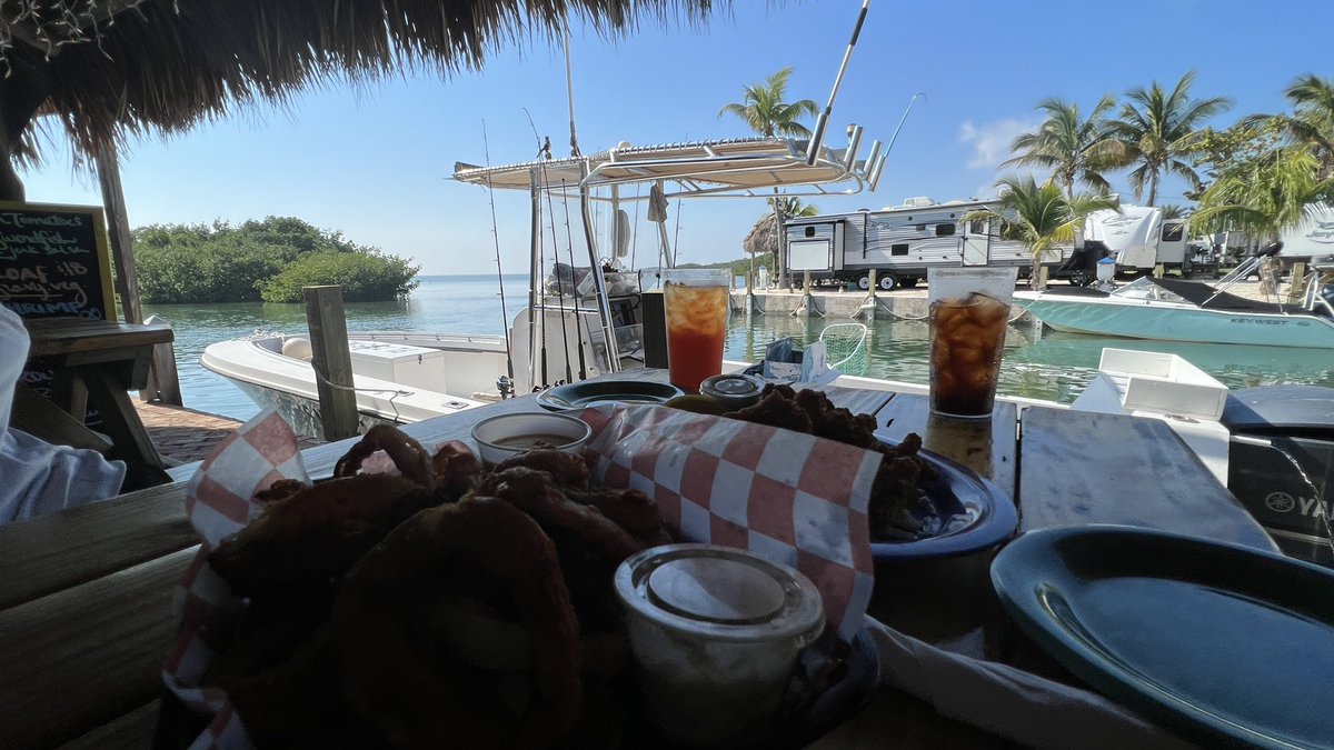 barbiedoll_eyw's tweet photo. This makes it all worthwhile&amp; a nice tip to boot! #fishwifelife  #docktodish #cookyourcatch @GeigerKeyMarina #keywestblessed https://t.co/lanaf7e5UZ