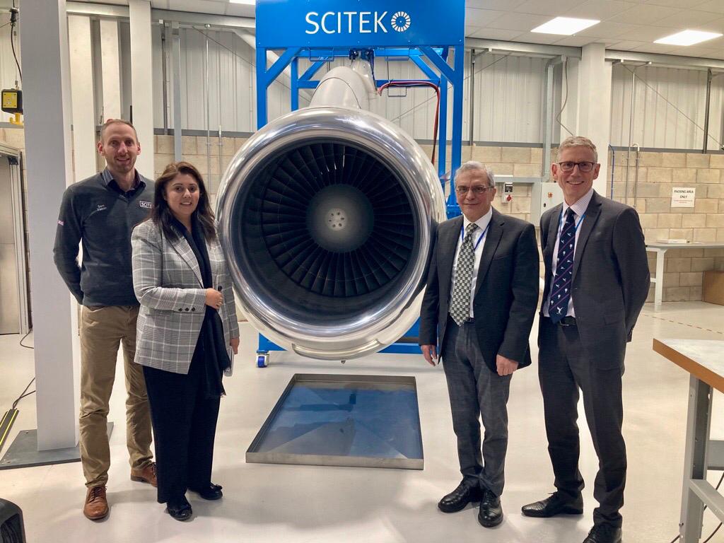Nus_Ghani's tweet photo. Getting young people passionate about #STEM skills is key for the future of world-leading aerospace work at 🇬🇧 firms like @rollsroyceuk &amp; @ScitekLtd, which makes outreach like the #SchoolsPrize 🎓all the more important. It was a pleasure to meet our talented engineers of tomorrow https://t.co/RuL3Z9qoip