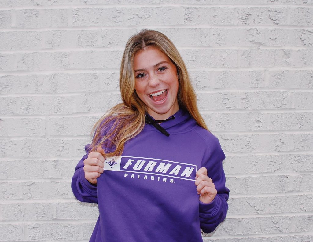 allisont2023's tweet photo. Committed!! So thankful for this opportunity!! All glory to God!!💜🤍😊 #GoDins https://t.co/H42PKUNxh9