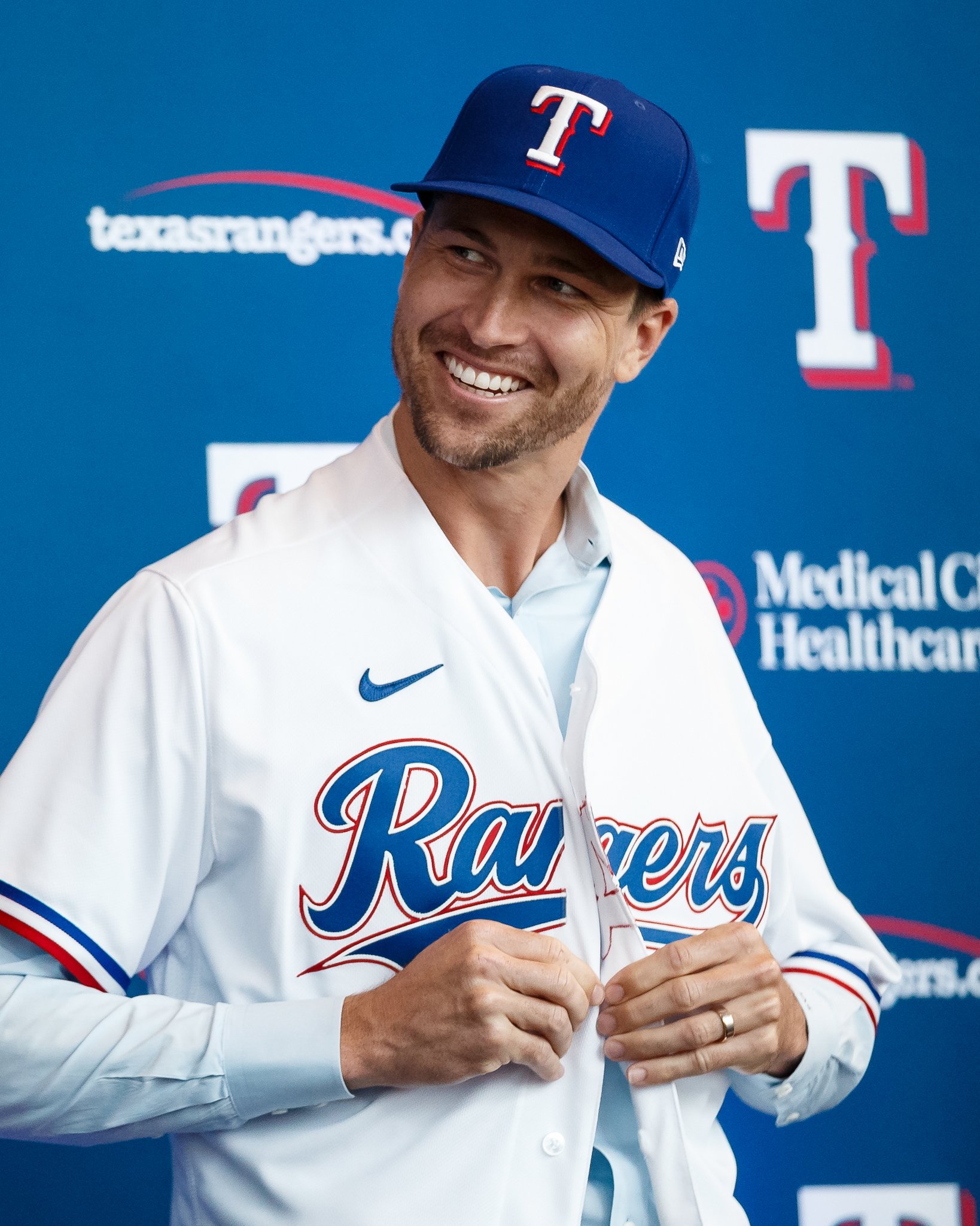 Jacob deGrom Signed Texas Rangers Jersey (JSA COA) 2014 NL Rookie of the  Year