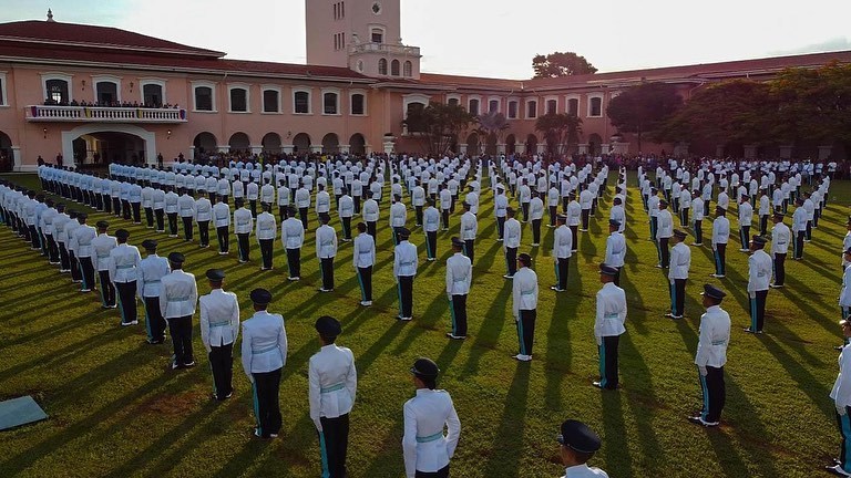 Exército Brasileiro 🇧🇷 on X: Últimos dias para você realizar as  inscrições para o concurso da Escola Preparatória de Cadetes do Exército  (EsPCEx). Não perca o prazo! Acesse:   #ConcursoExército #EsPCEx2022 #concursopublico #