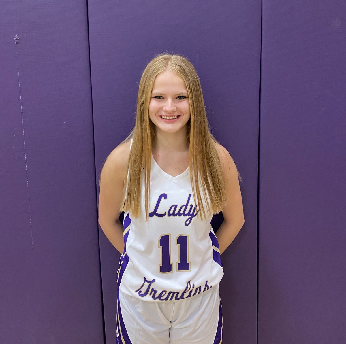 LadyGremlins's tweet photo. GREMLINS WIN 33-13

@brooklynnt24 had 11 points last night
@chloefritchh had 9 points
@shaepistorius had 6 points and added a huge spark on defense

We resume KSAC play Friday at Home vs CL! https://t.co/r9zPfrM0Se