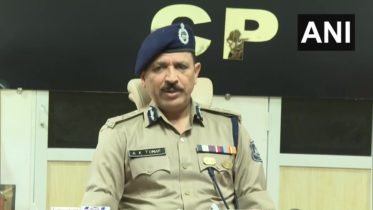 ANI On Twitter Surat Gujarat Surat Crime Branch Arrested A Man ani-on-twitter-surat-gujarat-surat-crime-branch-arrested-a-man