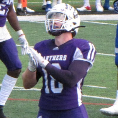 JUCOFFrenzy's tweet photo. .. @michael_acri JUCO LB 6'1 235. C/O 2023. Dec Grad. @EllsworthFTBALL HL https://t.co/slIld6QLcI https://t.co/mMvYghBqsl