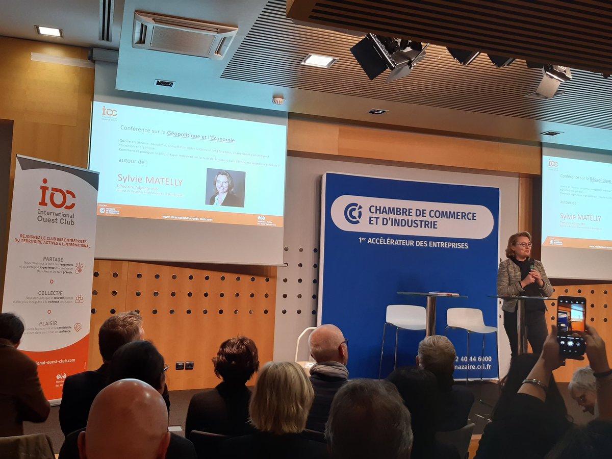 MicheleBrelet's tweet photo. #International #Geopolitique
➡️  Dernier temps fort 2022 🔸️Soirée de l'international @ClubIOC @Vendeeinter 👉 Conférence  Sylvie Matelly @InstitutIRIS ↪ conflit ukrainien, pandémie...▶️analyse et perspectives pour les dirigeants de nos #clubs en partenariat avec @bpgrandouest https://t.co/BAXu1OWsa2