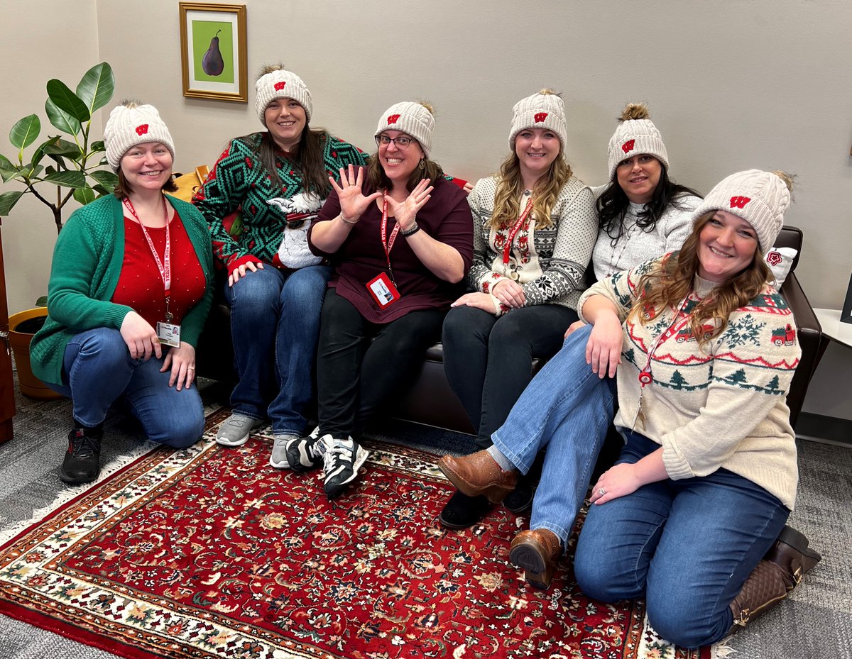 WiscOtoHNS's tweet photo. UW OTO's dream admin team spreading our holiday cheer this holiday season!
❄⛄👂👃👅
#admindreamteam #uwmadison #otolaryngology https://t.co/MSeFh9kSgn