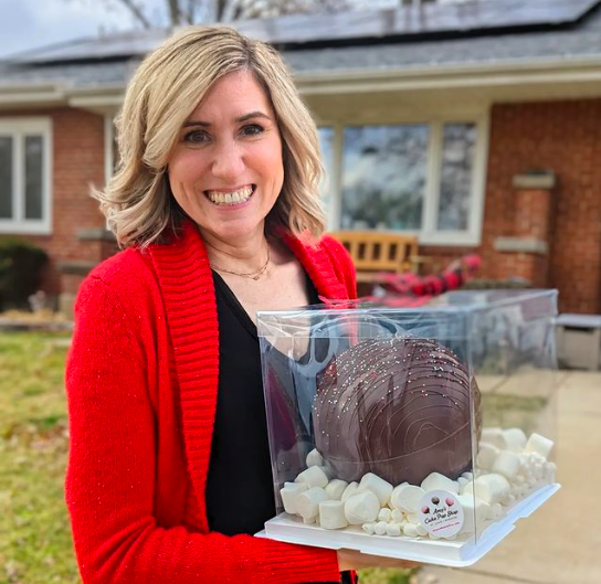 ‘Tis the season for holiday parties! 🎄 Make a splash at your next get together with the Party Bomb from Amy’s Cake Pop Shop and Boozy Bites. It makes over 16 servings and will sweeten up your holiday party. 🎁

Order yours ➡️ amyscakepopshop.com/product/party-….

📸: <a href="/mary/">mary</a>.eats.stl