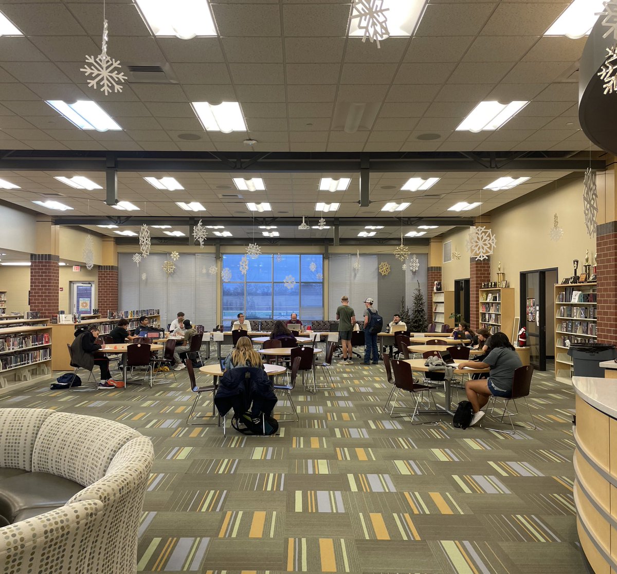 Thanks for stopping by for finals study night last night! See you again next semester.📚