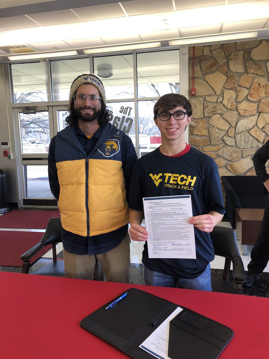 wvcurf's tweet photo. We are proud to announce Cade accepted a scholarship and signed on to run cross country and track at WVU Tech today. Thank you to his HS coaches for their support and mentorship. We look forward to seeing him run at the next level. @BryanCanterbur1 @theonlyrhs @wvutechsports https://t.co/3tdnKlmvzV