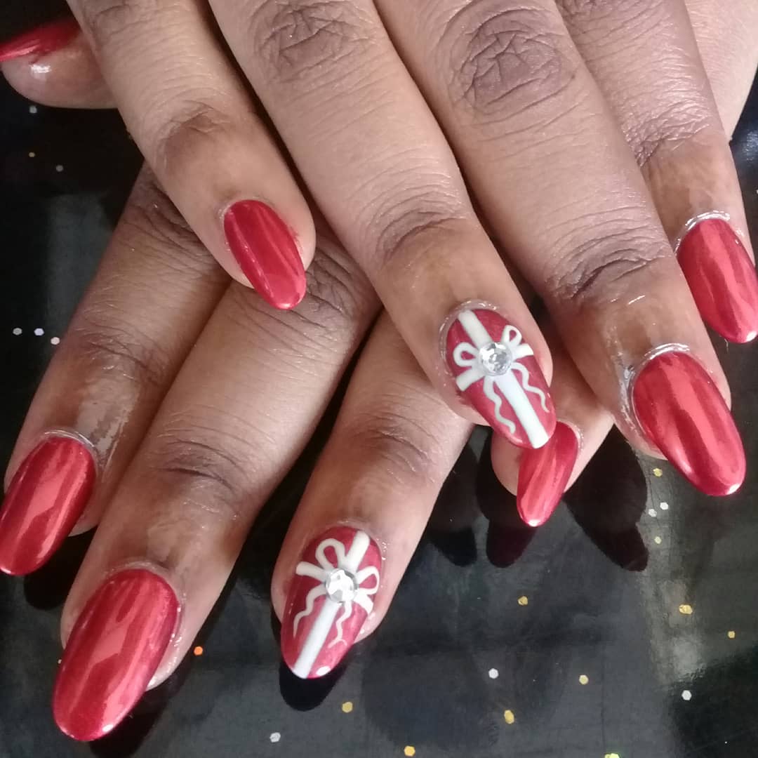 thenailguyi's tweet photo. The holidays are upon us, don't go for that vacation with unproper claws book me now https://t.co/ts4gmLy7Tm
