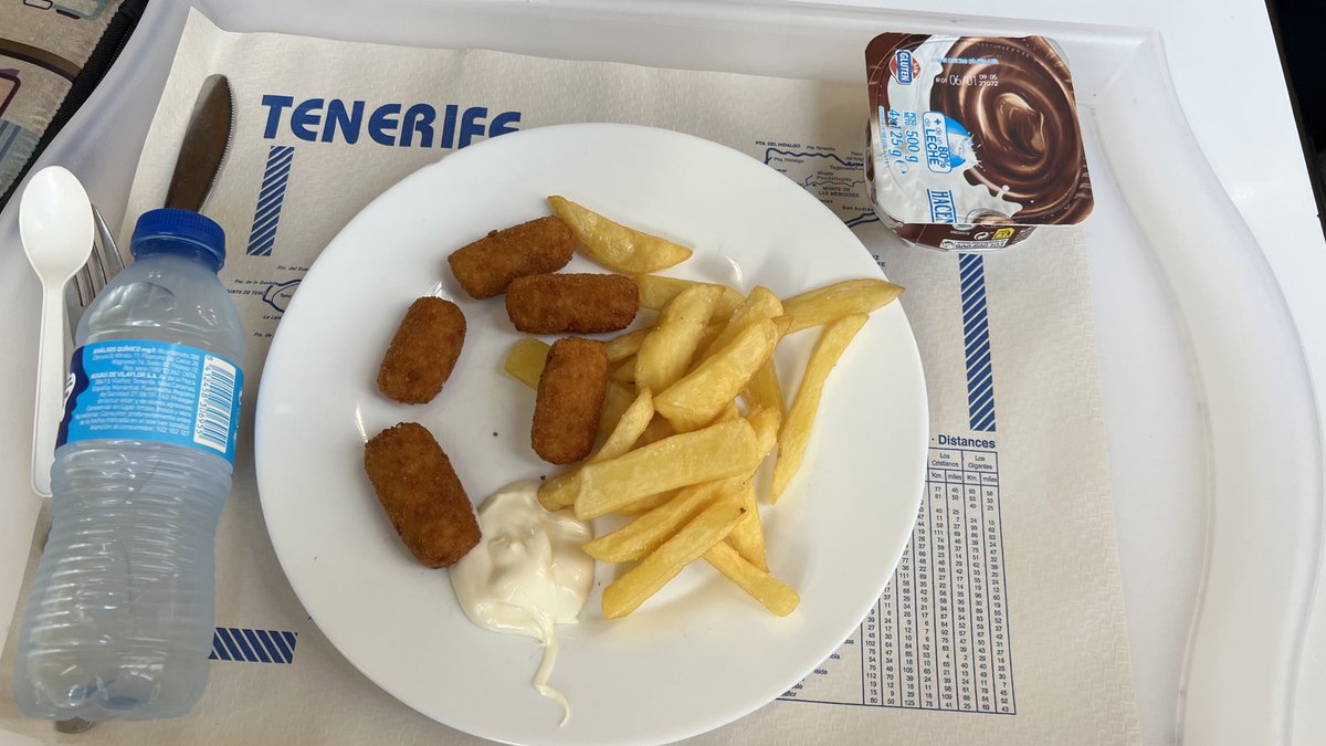 MBencomo_13's tweet photo. Este platazo cuesta tan solo 3,50 euros en la #cafetería del #aulario #ULL. https://t.co/eBzmmyxqDU