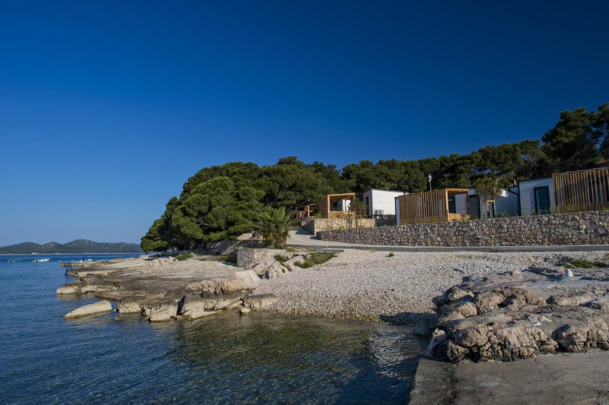 Love at the 𝘍𝘪𝘳𝘴𝘵 𝘔𝘪𝘯𝘶𝘵𝘦 𝘋𝘪𝘴𝘤𝘰𝘶𝘯𝘵!😍
Book your dream stay in Camping Adria Village Kozarica! 
Grab our #specialoffer (as amazing as the view!😊)

🔹 bit.ly/2TSyXbJ

#adriaholidays #adriahome #mobilehome #mobilehomes #camping #adriaglamping #croatia